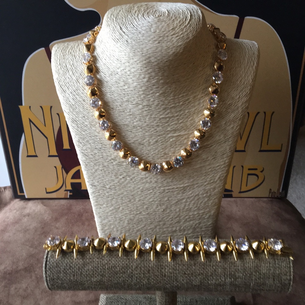 📿AUTHENTIC NOIR SPIKE WITH CRYSTALS NECKLACE SET